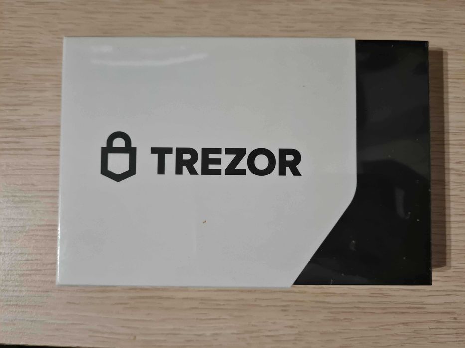 Portfel do Kryptowalut - Trezor Model T