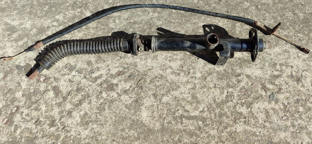 Запчастини до 124 Мерседеса: Печка, Патрубки, Рулевий вал