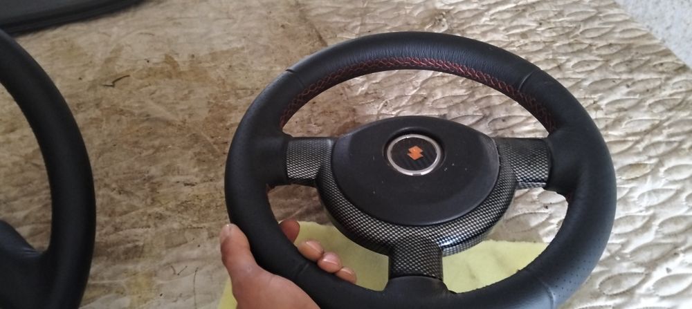 Estofador  reparação de hidráulico de capotas e tetos de abrir