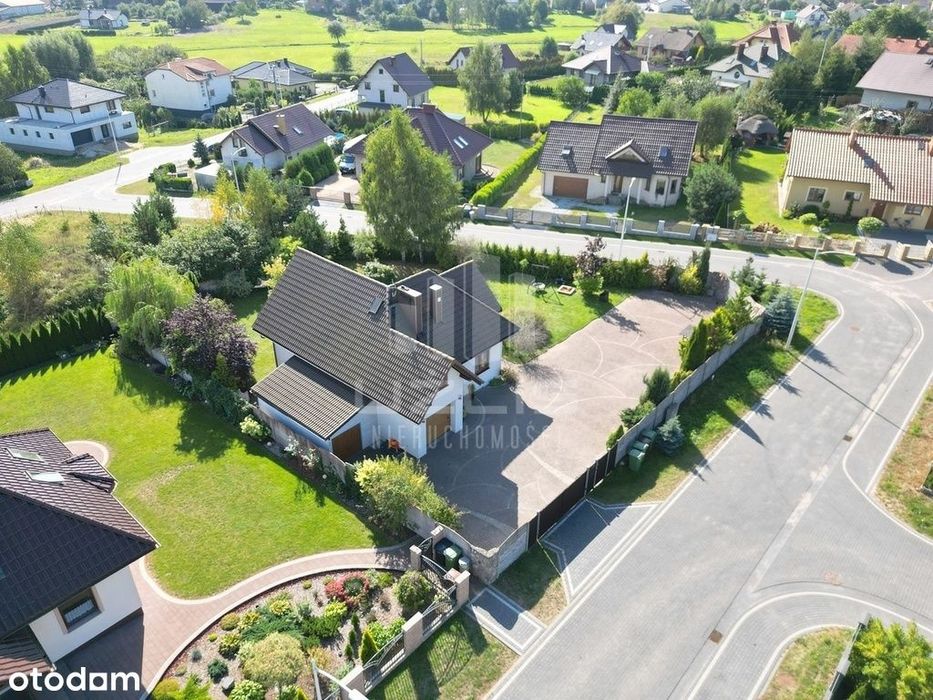 Kompletny, komfortowy dom z garażem