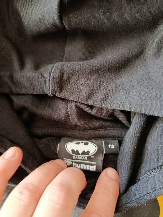 Bluza chłopięca 110 Hummel Batman