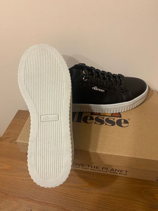 Sneakersy Ellesse Terrie 37r(usa6.5).