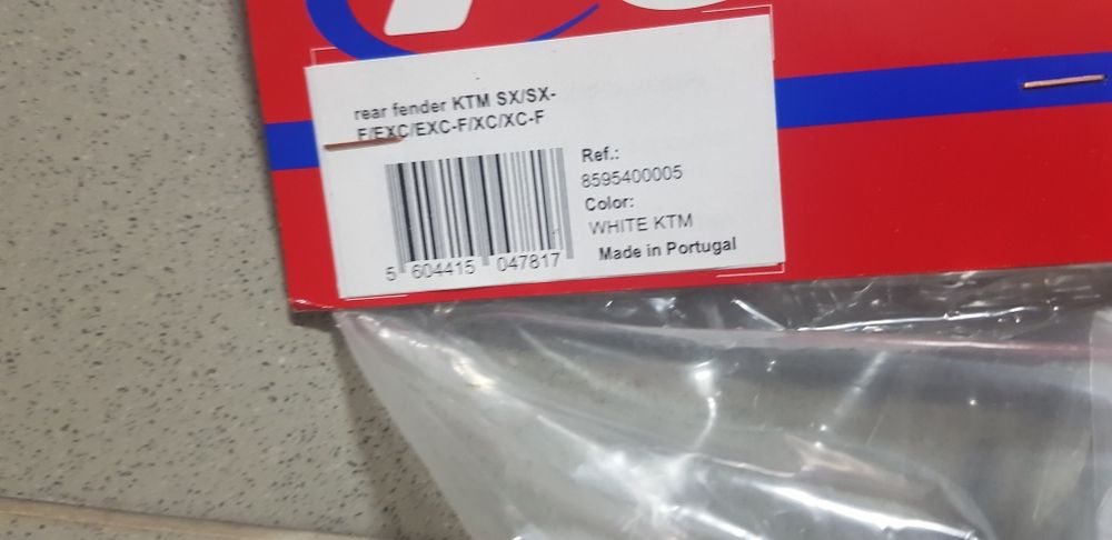 Diverso material  KTM