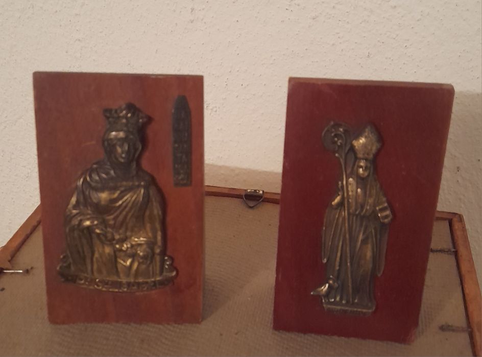 Arte Sacra santos madeira metal