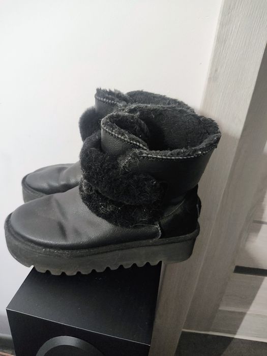 Взуття б/в жіноче 36-37 р