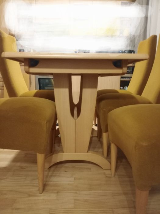 Stół lite drewno plus krzesła