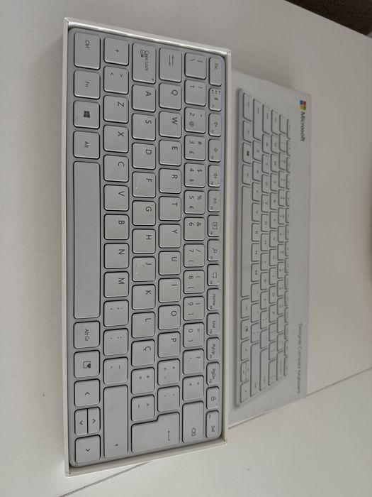 Teclado MICROSOFT Designer Compact