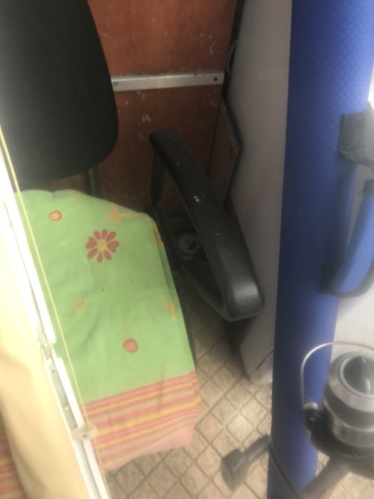 Duas canas de pesca ums com estojo eoutra nao