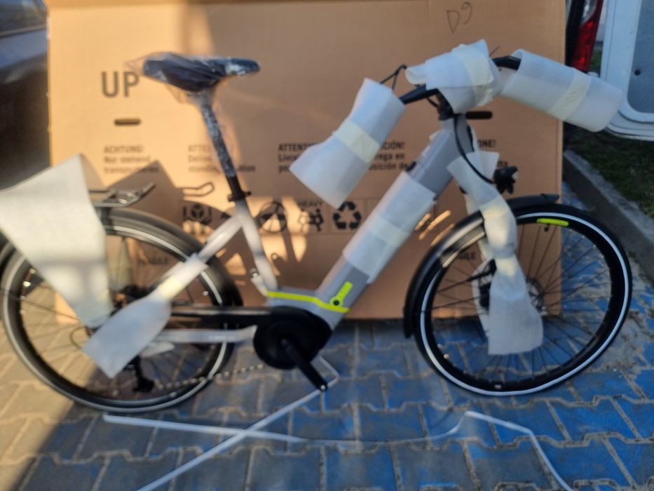 Rower  elektryczny miejski Husqvarna Towner 2 BOSCH