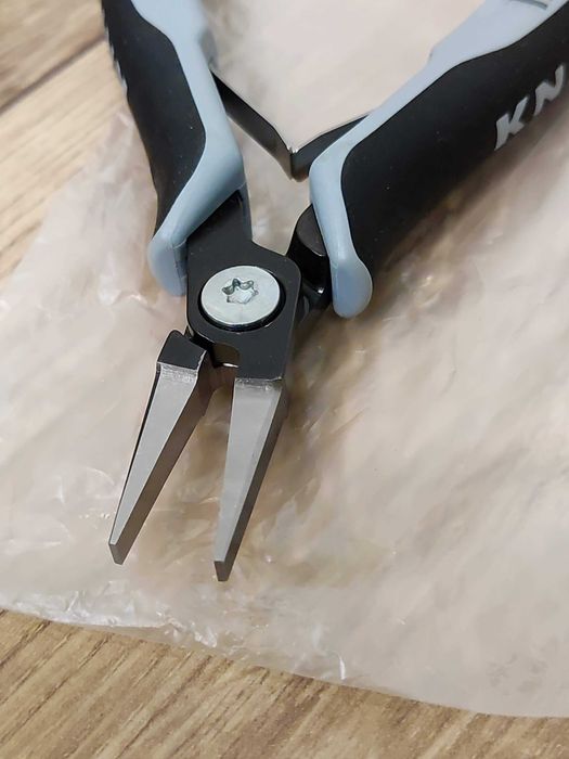 Szczypce precyzyjne dla elektroników Knipex, ESD