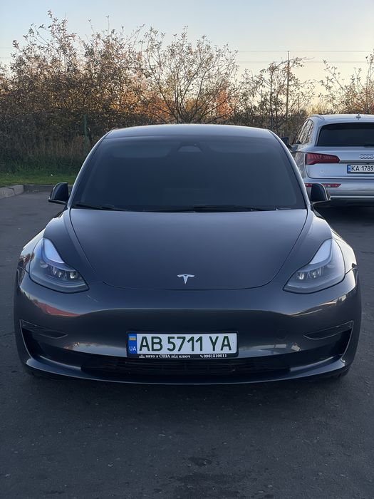 Тесла model 3
