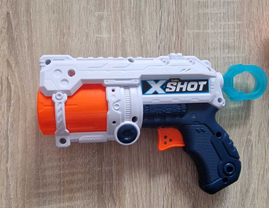 Nerf dwa pistolety Zuru X-Shot Fury 4 i Firestrike elite plus 3 rodzaje strzałek