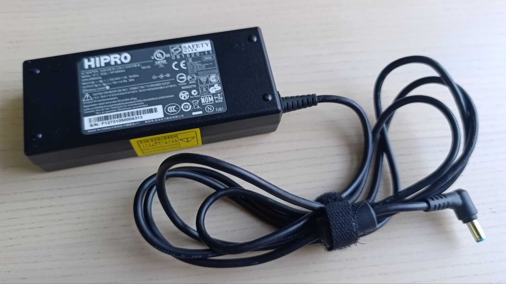 Блок живлення HIPRO 90W (19V 4.74A, 5.5×1,7 мм), оригинал