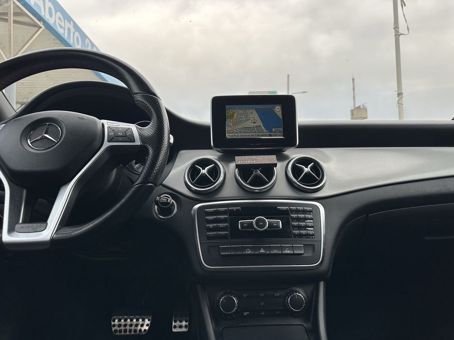 Mercedes-Benz CLA180 CDI AMG Automatico Aceito Retoma