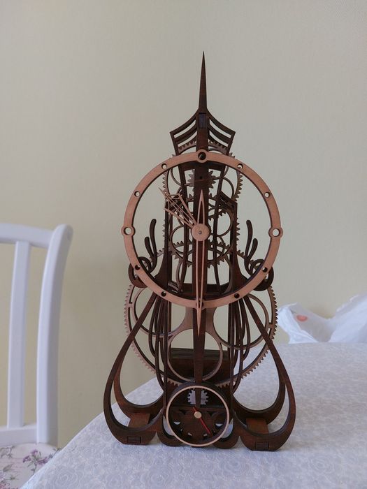 Годинник настінний ручний роботи