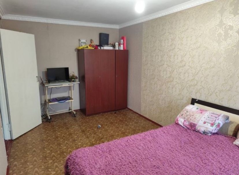 Продам 1 комнатную квартиру пр. А. Поля (Кирова)