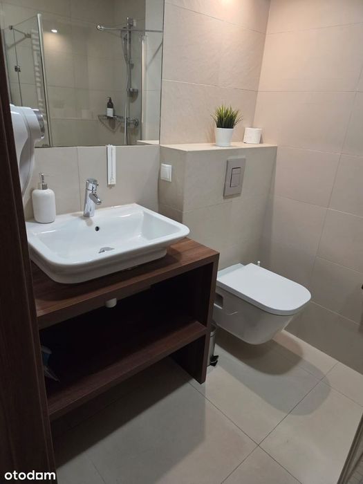 Apartament Studio przy Promenadzie Gwiazd 34 z miejscem parkingowym.