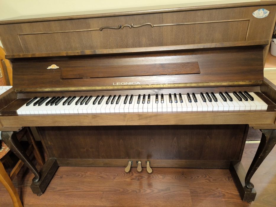 Pianino Legnica 1992 rok