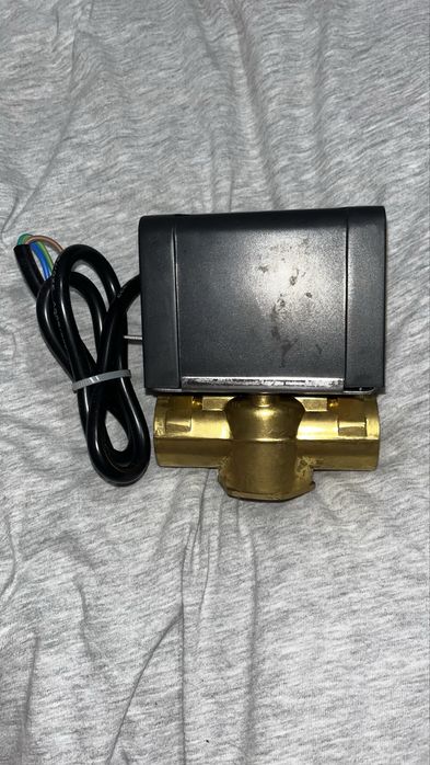 Nowy Belimo EXT‑SW‑E202V4C2 – zawór strefowy ¾″, siłownik 230 V AC