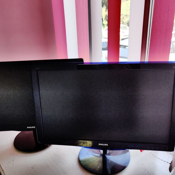 Монитор Philips led 22"