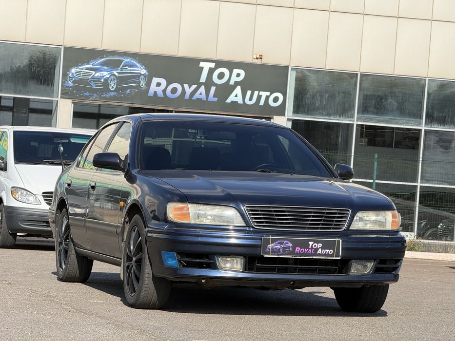 У продажу Nissan Maxima 2500$