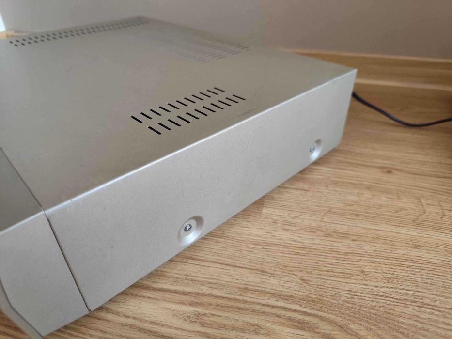 Magnetowid Super VHS JVC HR-S7500