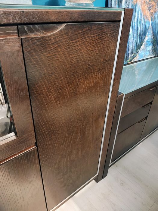 Zestaw mebli drewnianych