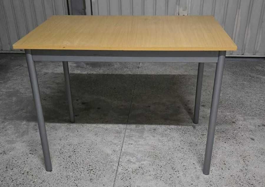 Rectangular Table – Robust and Functional443782825991874561