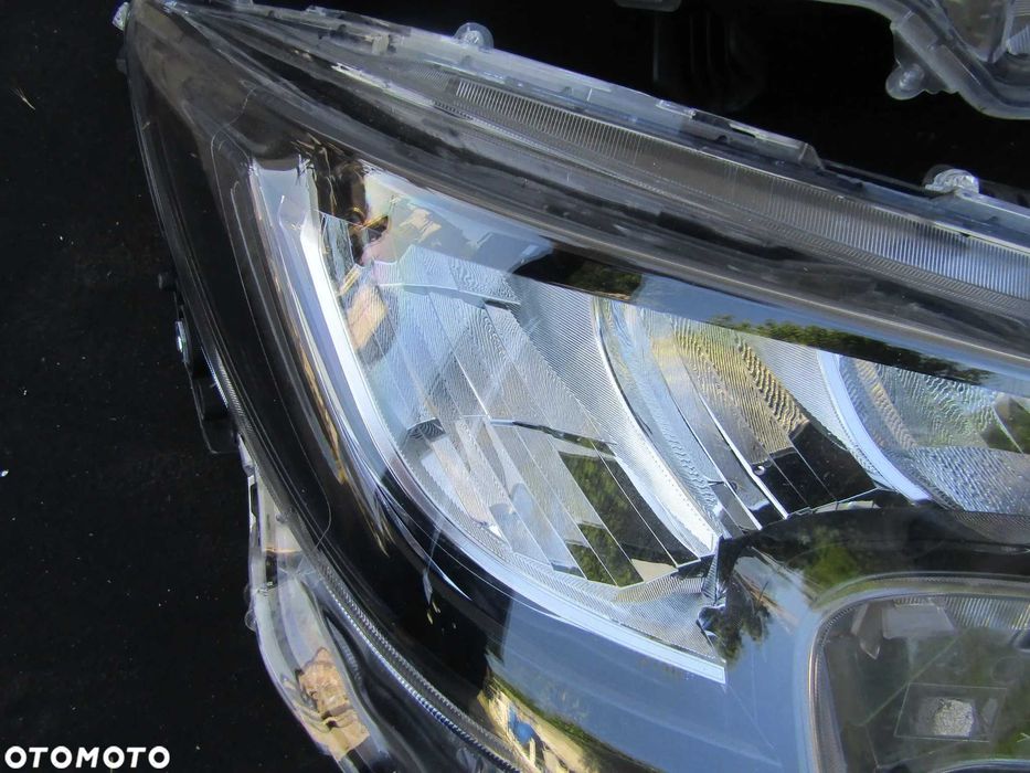 Lampy Lewa Prawa Przód Led Toyota Corolla E21 19 26R