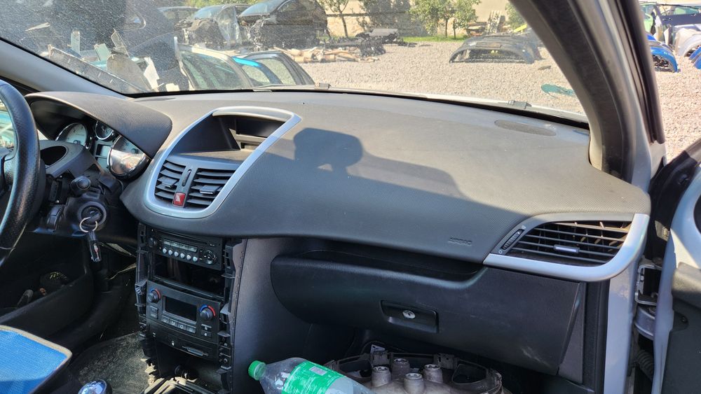 Запчастини комплектом Peugeot 207