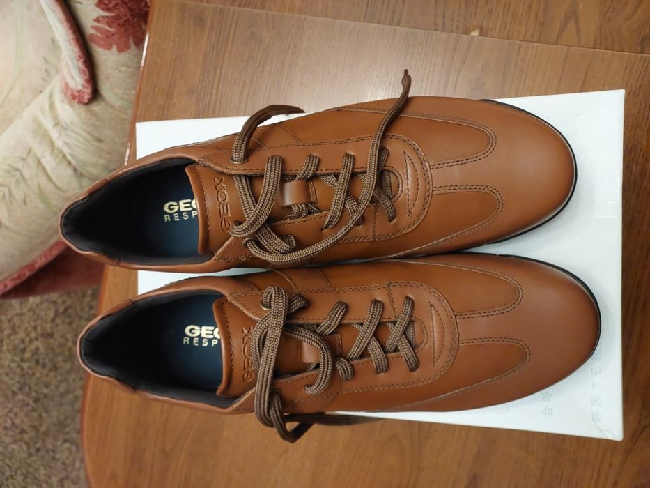 Кросівки чоловічі Geox коричневі