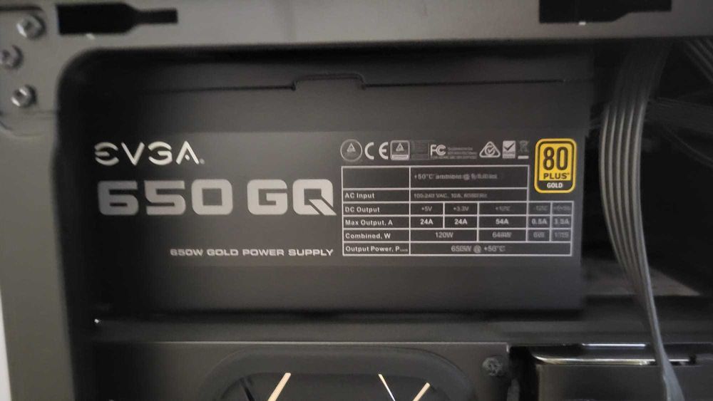 Computador desktop -  Ryzen 7 1700 + GeForce GTX 1080 8GB