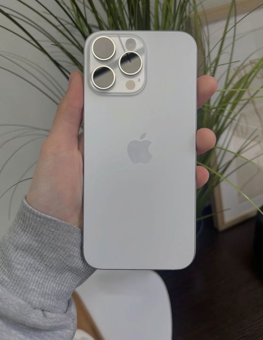 як НОВИЙ Iphone 16 Pro Max 256gb Titanium White ідеальний акб96% айфон