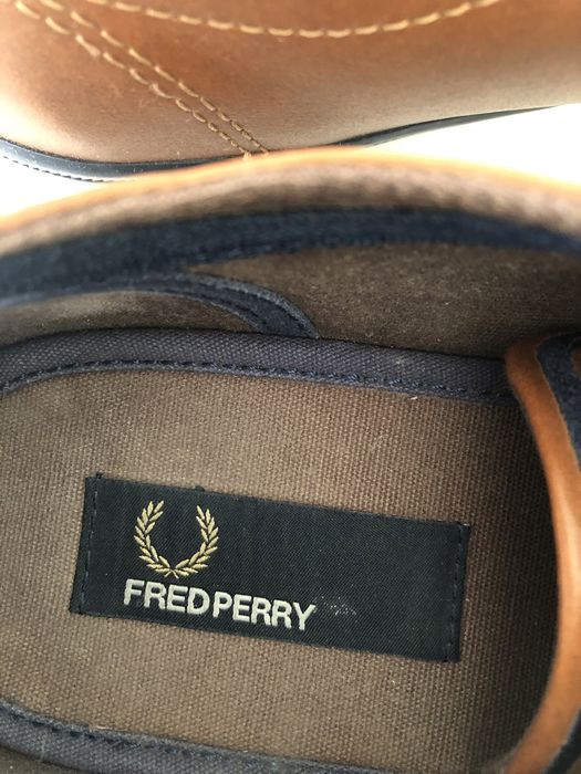 Sapatilhas Fred Perry, tamanho 40