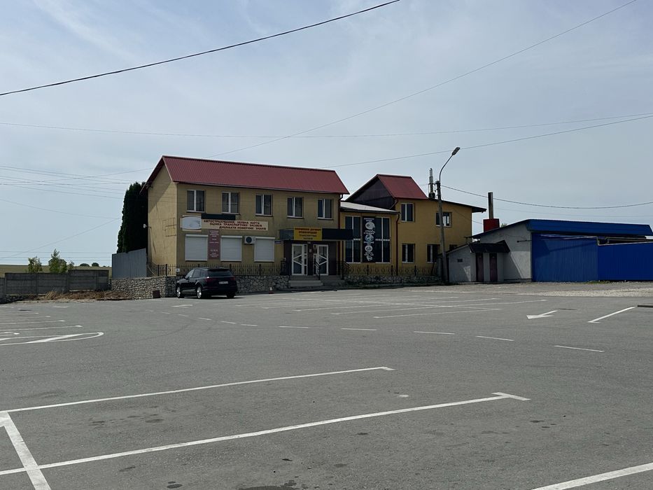 Комерці  270,7 м/кв р-н Дружба (МРЕО)