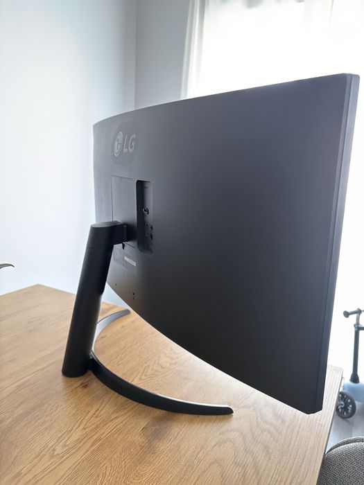 Monitor LG UltraWide Curvo 34” – 34WR50QK-B – WQHD