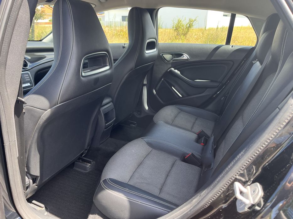 Mercedes Benz CLA 180d