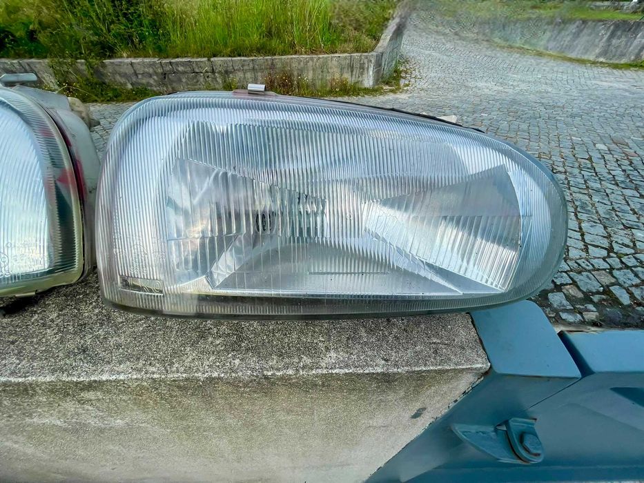 Conjunto Faróis Volkswagen Golf 3