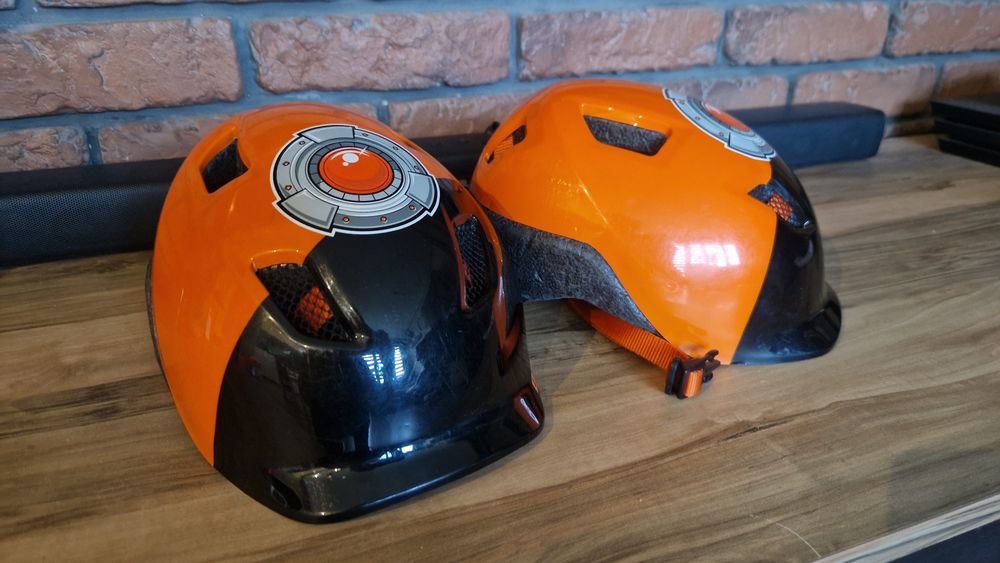 Kask rowerowy B-Twin Robot , rozm. XS , b.dobry stan