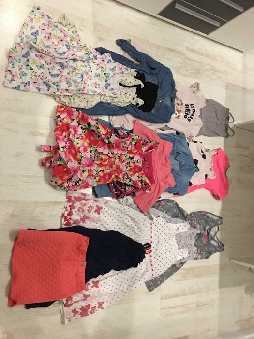 Zestaw ciuchów dla dziewczynki 106szt rozmiar 120 do 140 cm