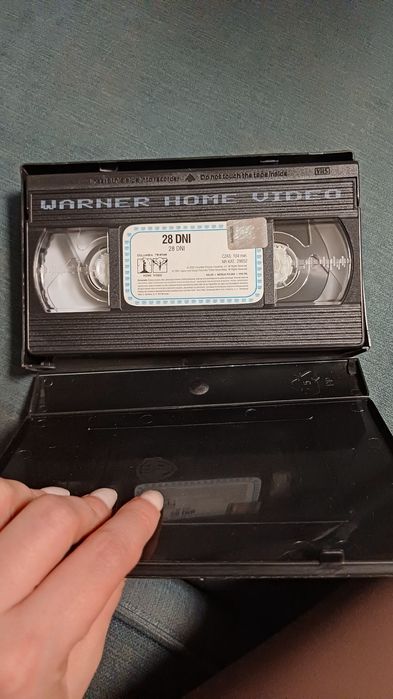 28dni kaseta vhs
