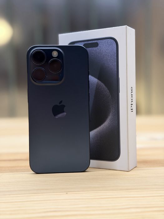 iPhone 15 Pro Titânio Azul 256GB – Excelente Estado