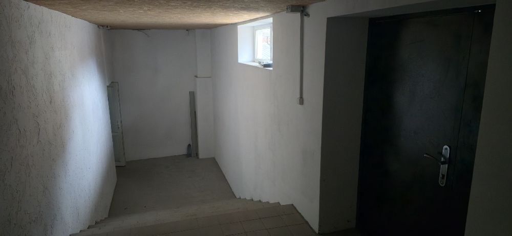 Здам в оренду комерційне приміщення в центрі м. Кобеляки