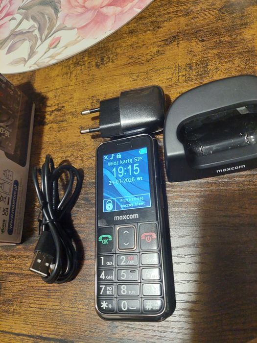 Telefon komórkowy Maxcom  MM730