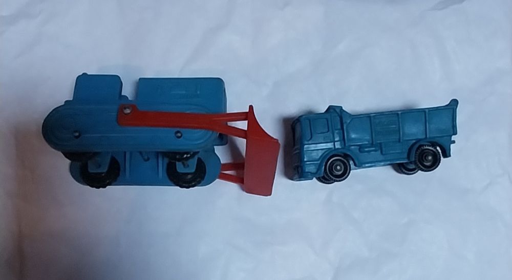 2 brinquedos antigos Tonte e Galante