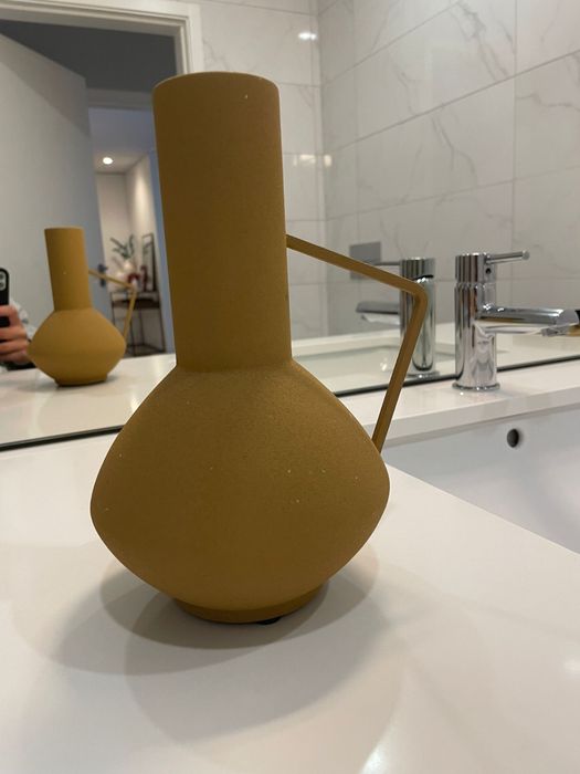 Jarra Metalica Amarela