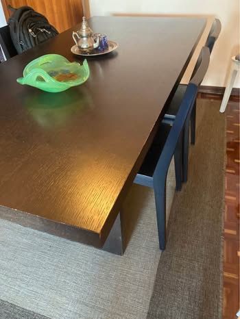 Mesa com 4 cadeiras