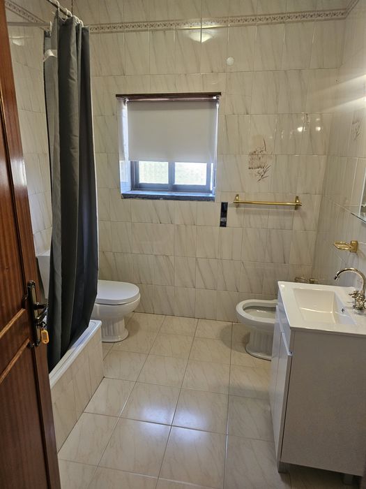 Quarto para arrendar Paio pires