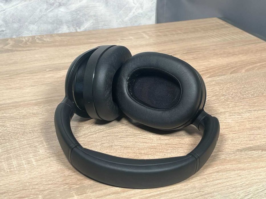 Безпровідні навушники SONY ULT Wear Black
