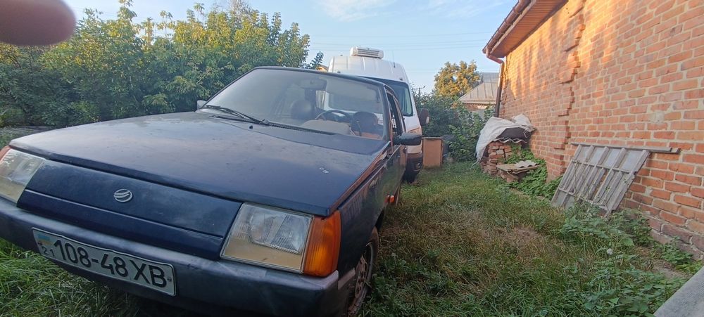 ЗАЗ Таврия 1102!